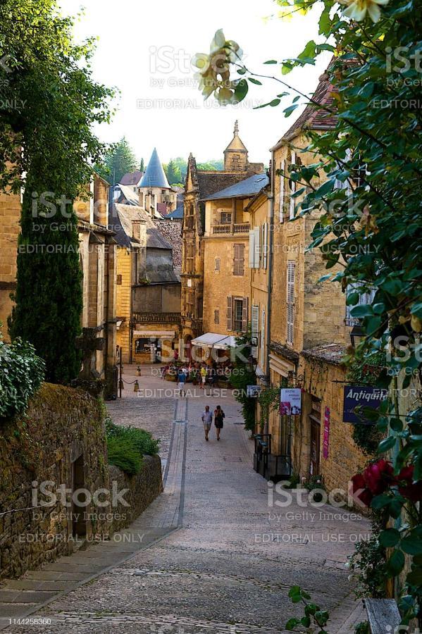 Apartment Fontaine De L'Amour ซาร์ลา-ลา-กาเนดา ภายนอก รูปภาพ